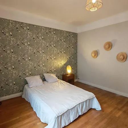 Furnished 公寓 *